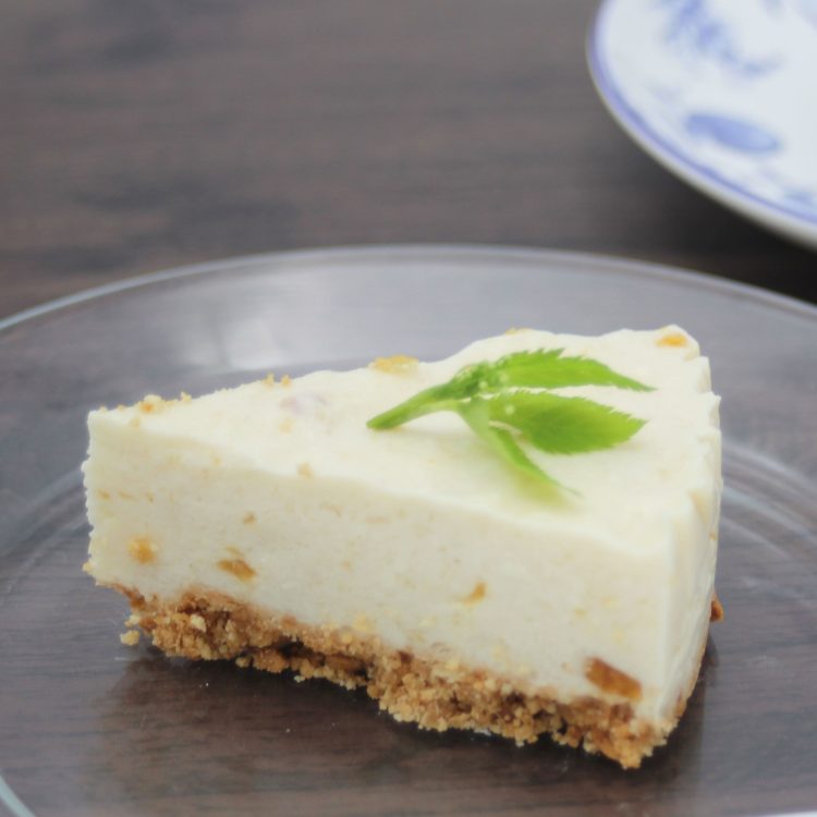 豆腐のレアチーズ風ケーキ～梅酒の実バージョン～